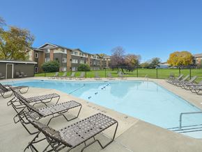 Ankeny apartment for rent - Large Outdoor Pool and Sundeck
