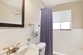Denver apartment for rent - Decatur Apartments in Denver, CO