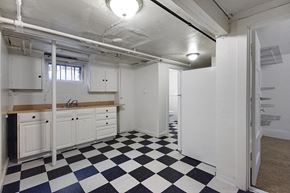 Denver triplex for rent - 1545 Harrison in Denver, CO