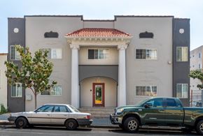 Los Angeles apartment for rent - Building entrance