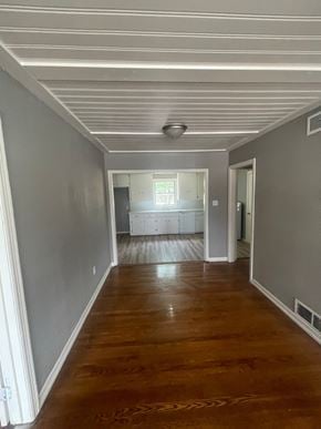 Abilene house for rent - a view from the living room into the kitchen and dining room