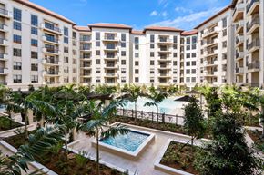 Miami Lakes townhouse for rent - The 6600 Main pool deck and courtyard.
