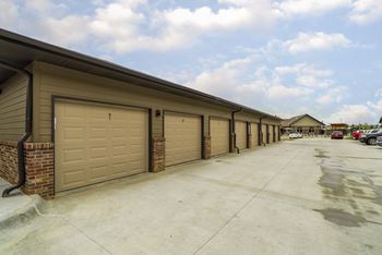 Wh - detached garages