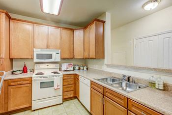 Well equipped kitchen