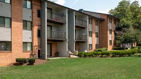 Capitol Heights apartment for rent - Central Gardens II