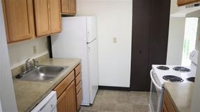 Filer apartment for rent - a kitchen with a stove and a refrigerator