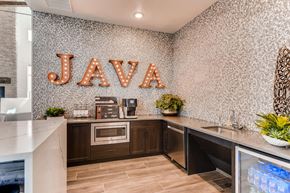 Castle Rock apartment for rent - Spacious Kitchen at Auburn Brook, Castle Rock, Colorado