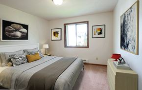Rochester apartment for rent - Essex Place_Model Apartment Bedroom