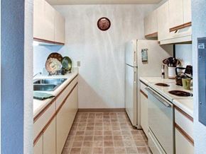 Grand Rapids apartment for rent - westminster kitchen