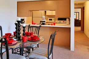 Tecumseh apartment for rent - dining room