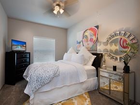 Derby apartment for rent - spacious bedrooms at the west end of the apartments