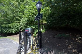 Car wash station