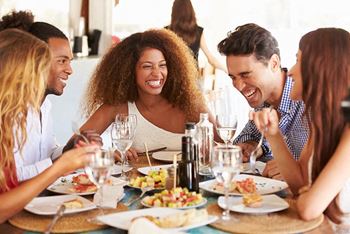 Close to dining and nightlife in downtown des moines