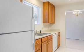 Meridian apartment for rent - a kitchen with a refrigerator and a sink