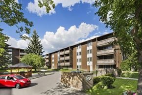 Calgary apartment for rent - exterior picture of Lakeview Mews