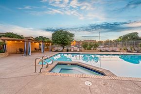 Lawton apartment for rent - Pool