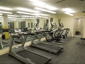 New Orleans apartment for rent - a group of exercise equipment in a gym