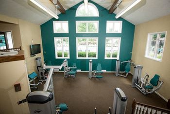 Fitness center with state of the art equipment and free weights