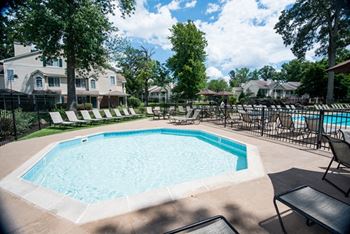 Wading pool