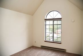 Spokane apartment for rent - Expansive Window at Parc Grand Apartments, Washington, 99203