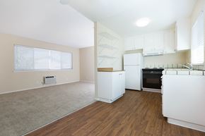 Los Gatos apartment for rent - a kitchen and living room in a 555 waverly unit