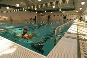 Clayton townhouse for rent - Indoor Pool