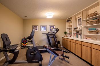 Shady oak senior living apartments, terre haute, in