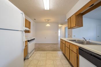 Shady oak senior living apartments, terre haute, in