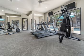 Exclusive fitness center w/ free weights