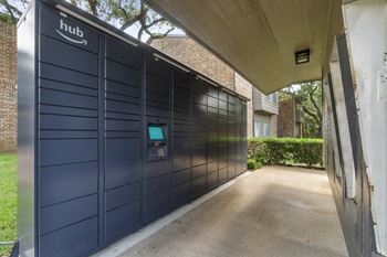 24 Hour access to package lockers