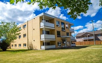 Brandon apartment for rent - the building where the apartment is located