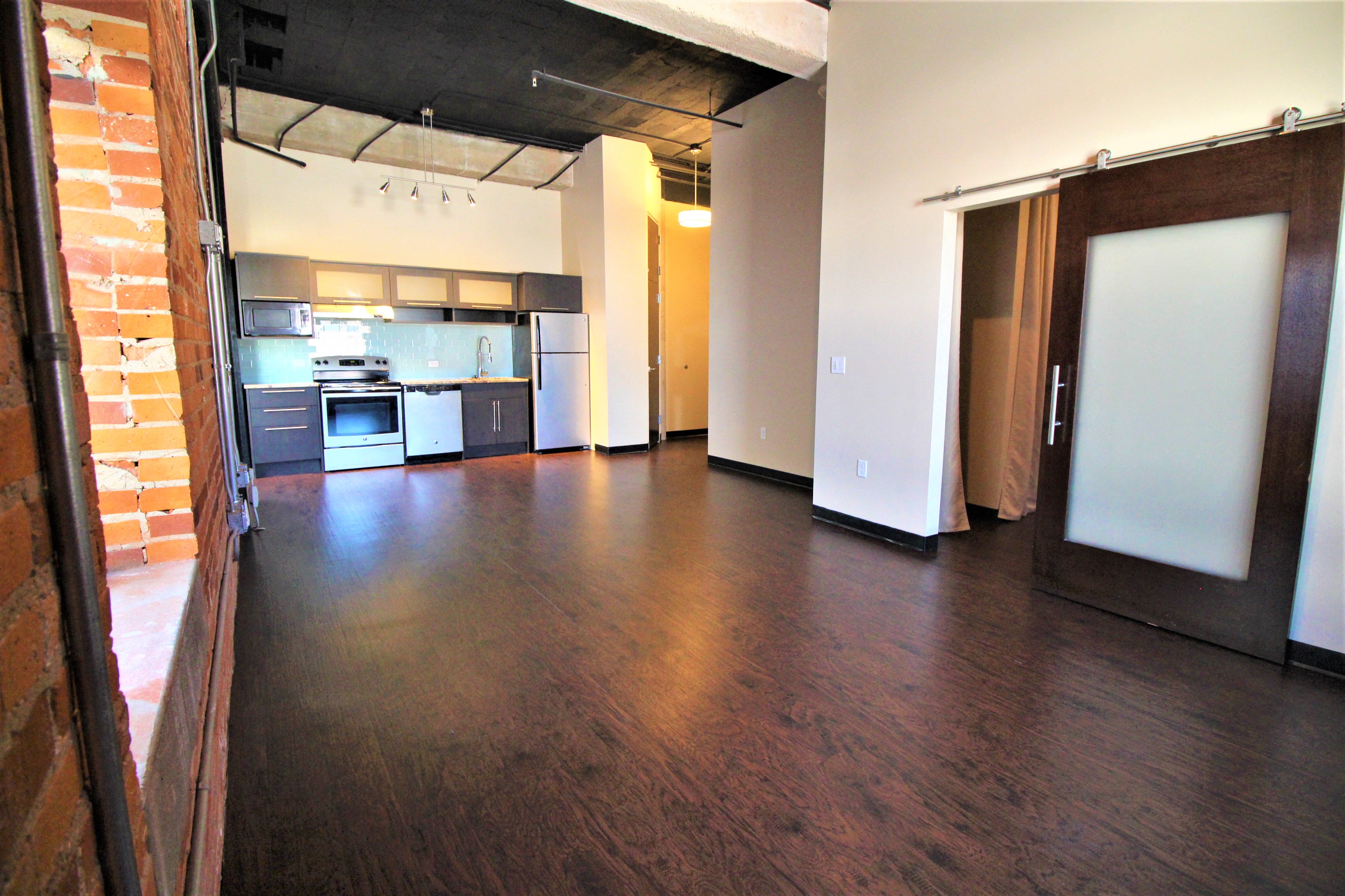 Floor plan for 1 bed, 1 bath, 797 sqft