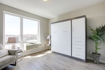 Closed murphy bed