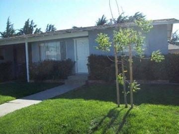 Modesto apartment for rent - 1912 Althoff Court