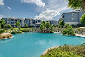 Converse apartment for rent - our amazing exotic pool