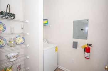 Stacked washer/dryer