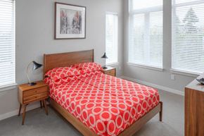 Portland apartment for rent - The Wilmore begroom with bed