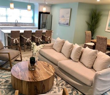 Toms River apartment for rent - a living room with a couch and a table
