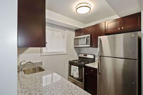 Baltimore apartment for rent - New kitchen appliances