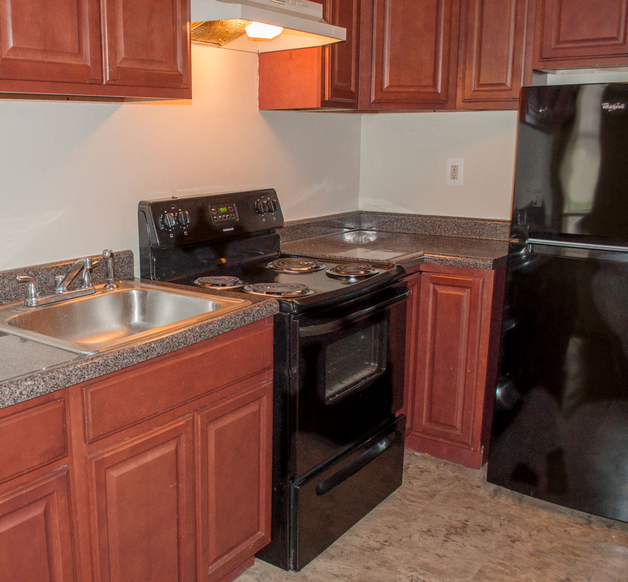 Floor plan for 3 beds, 1 bath, 900 sqft