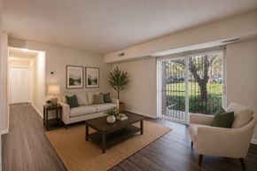 Alexandria apartment for rent - Bennington Crossings Apartment Homes