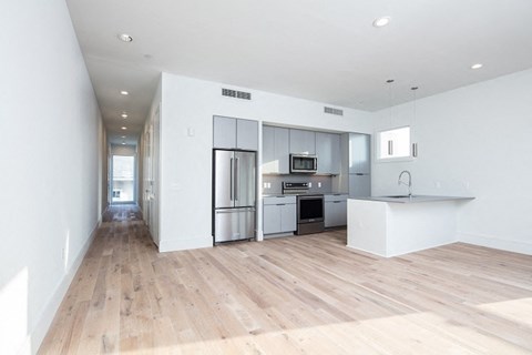 Floor plan for 2 beds, 2 baths, 1050 sqft