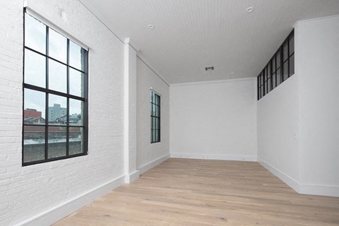 Floor plan for 1 bed, 1 bath, 892 sqft