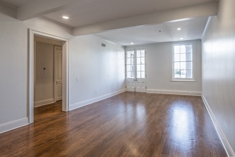 Floor plan for 1 bed, 1 bath, 943 sqft