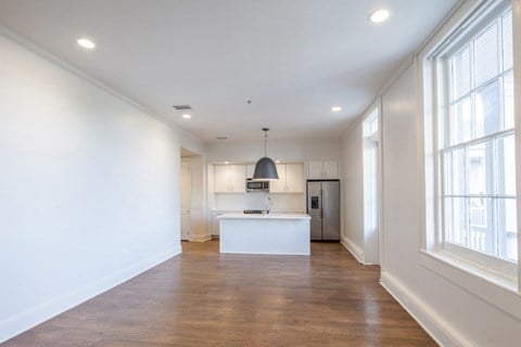Floor plan for 2 beds, 2 baths, 1137 sqft