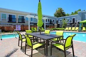 Fremont apartment for rent - Large Picnic Table at Ramblewood | Freemont, CA