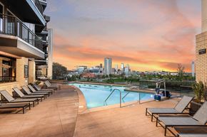 Denver apartment for rent - pool and spa