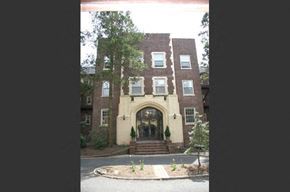 Summit apartment for rent - a view of a building from the street