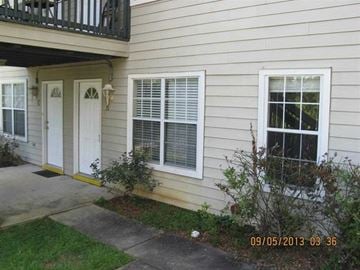 Tallahassee apartment for rent - a white house with a white door and windows