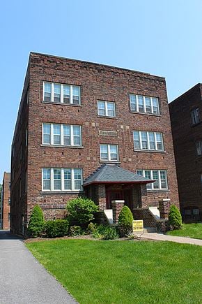 Cleveland Heights apartment for rent - The Oakwood